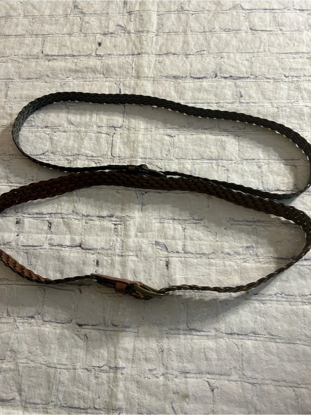 VINTAGE LOT OF (2) BROWN LEATHER BRAIDED BRASS BUCKLE MENS BELTS SIZE VTG 40